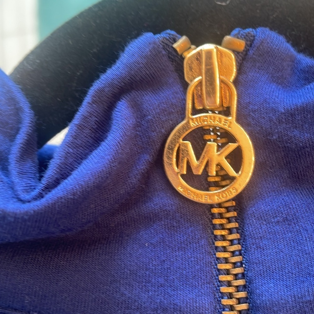 Michael Kors royal blue pleated turtleneck - Picture 4 of 4